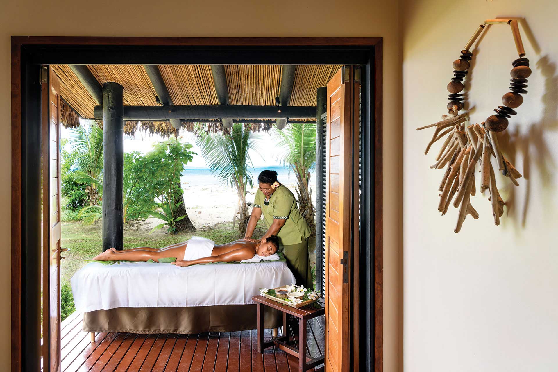2-Fiji-Eco-Friendly-Spa-Massage-Therapy