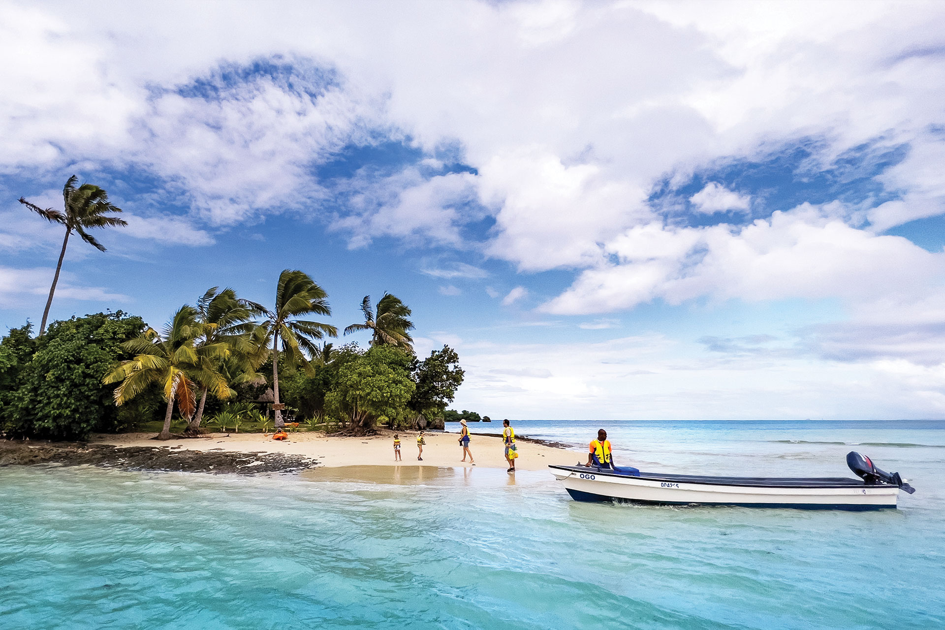 2-Private-Island-Fiji -Luxury-Travel Arrving at JMC Fiji Private Island