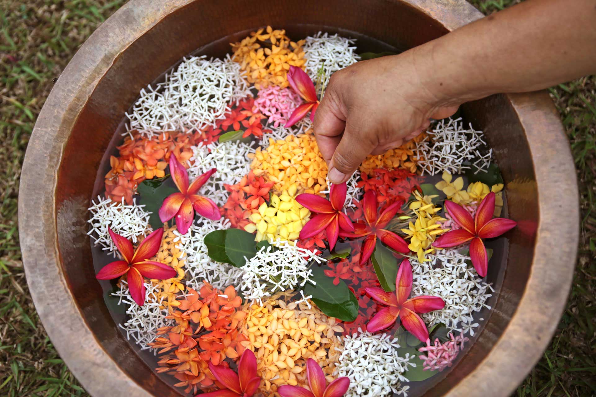 3-Fiji-Eco-Friendly-Spa-Massage-Therapy